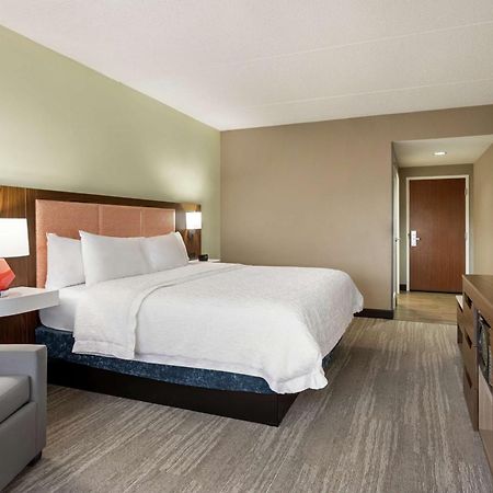 Hampton Inn & Suites Frederick/Fort Detrick Экстерьер фото