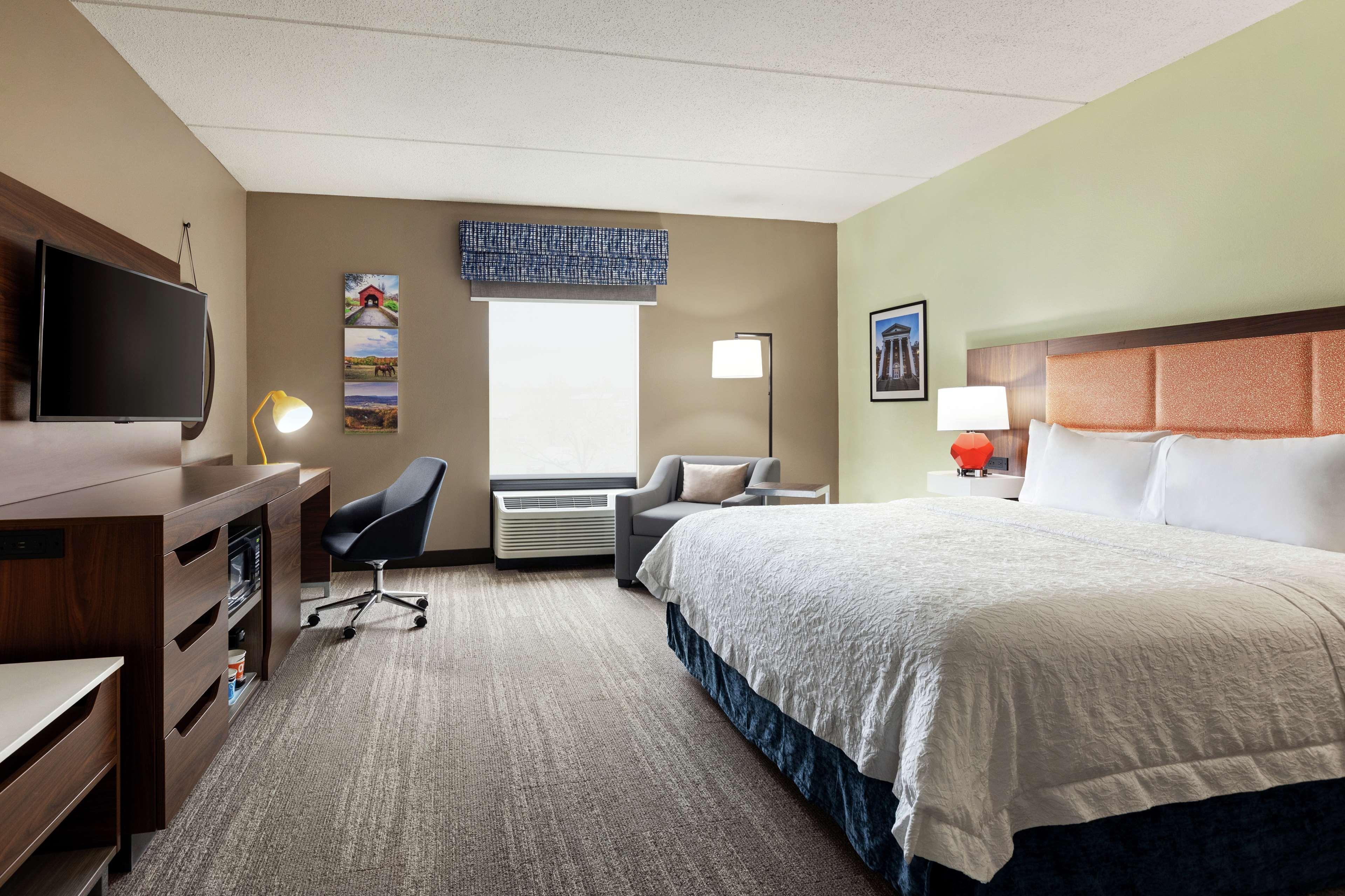 Hampton Inn & Suites Frederick/Fort Detrick Экстерьер фото