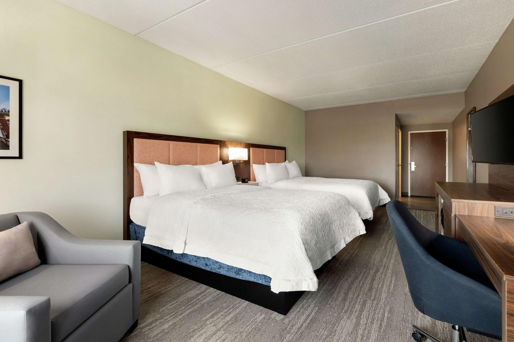 Hampton Inn & Suites Frederick/Fort Detrick Экстерьер фото